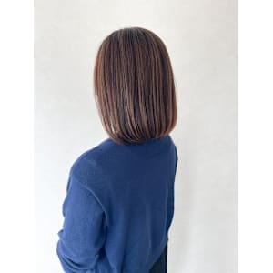 【ミディアムボブ　恵比寿　oggiotto】