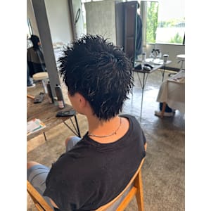 スパイキーショート