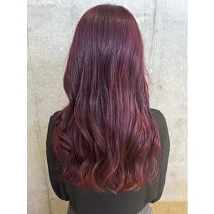 ブリーチなしカラー ピンクバイオレット 艶感 巻き髪