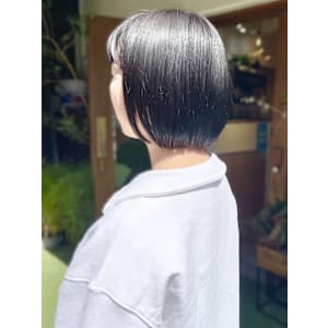 ショートボブ　丸みボブ　アッシュグレー　グレージュ　髪質改善