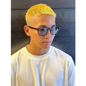 ブリーチカラー クロップ イージーパーマ フェードカット