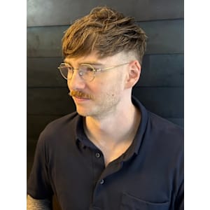 ミルクティーベージュ ミニマッシュ ツーブロック