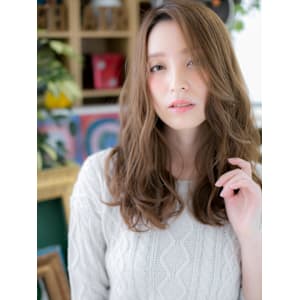 バレイヤージュ外国人風小顔抜け感ブラウン　アッシュオリーブ