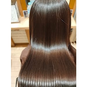 髪質改善LA発ケラチントリートメント（ケラコラ）+カラー