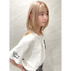 ミルクティーブロンドハッシュカット/ウルフカット