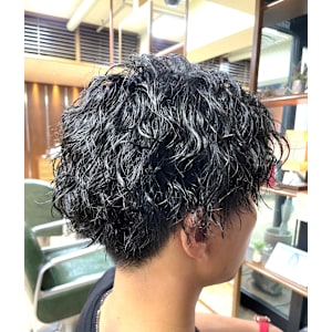 ツイストスパイラルパーマ　サーフスタイル