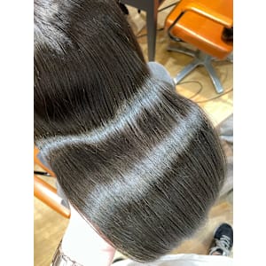 AROMA hair studio 仙台店×ロング