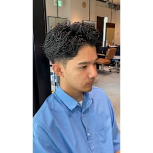 ◎爽やかスパイラルパーマ×アップバングスタイル