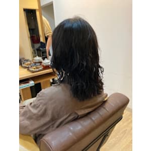 お客様髪質改善データ1310（パーマ後のフォルム調整）