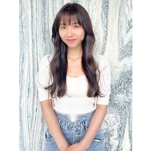 ショコラブラウン　ロングレイヤースタイル