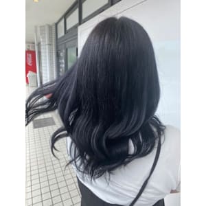 ブルーブラック