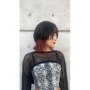 ウルフカット×インナーカラー