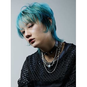 【pignon】ハイトーンウルフボブ　レイヤーカット　ブルー