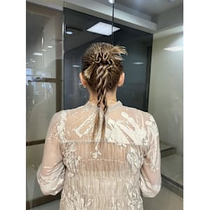 カール/セミディ/シアーカラー/姫カット/茅ヶ崎駅