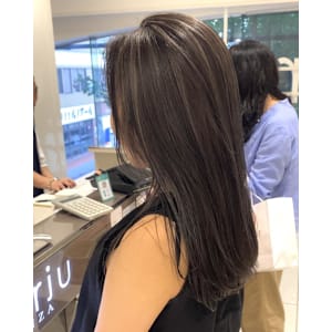 シアーグレージュハイライト