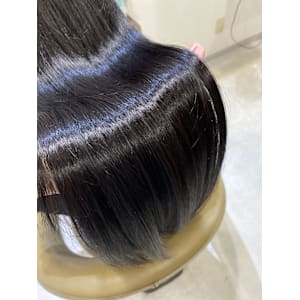 暗めラベンダーグレージュ