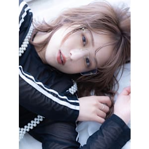 レイヤーボブ　くびれヘア　こなれミディ　