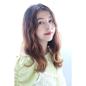 【10代20代30代】ナチュラルカールセミロング