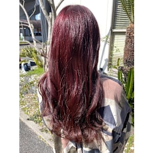 チェリーレッド　ケアブリーチ　巻き髪ロングヘア　透明感カラー