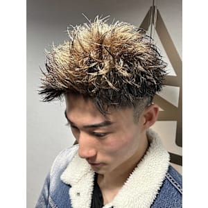 メンズ刈り上げショートツイストパーマスパイキーショート