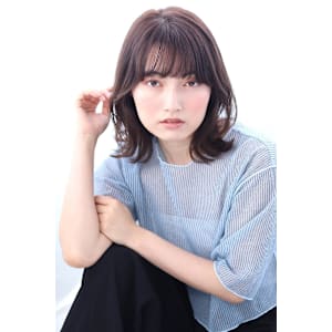 20代30代40代　ミディアム×レイヤーカット