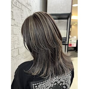 30.40代白髪ぼかしハイライトホワイトベージュブラウン - prize 池袋【プライズ】池袋西口店【プライズ イケブクロ イケブクロニシグチテン】掲載中