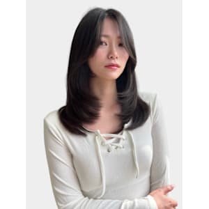 大人美人ハイレイヤーぱっつん前髪黒髪ロングワイドバンクカール