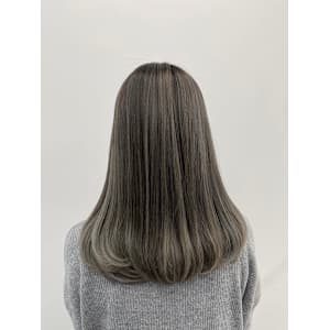 グレージュカラー