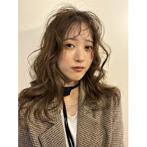 オリーブグレージュ/グレージュカラー/ハイトーンカラー/元町