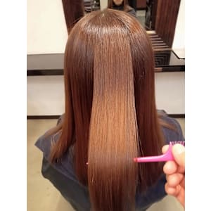 髪質改善/ 縮毛矯正/ 酸熱ストレート/白髪染め/ 赤羽