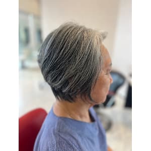 ミセススタイル☆グレイヘアショート