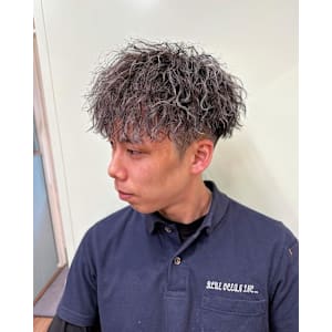 横浜ツイストスパイラルパーマメンズメッシュパーママッシュヘア
