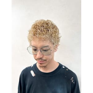 【メンズ カラー パーマ oggiotto】