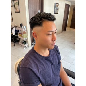 ロンドン七三ハイフェード【大宮/バーバー】