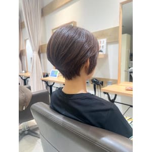 白髪ぼかし　すっきりショート　【藤沢　藤沢駅】