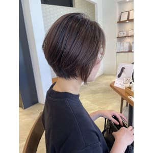 大人女性　丸みショートボブ☆小林