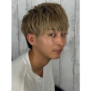 ハイトーンマッシュ - HIRO GINZA 新橋店【理容室】【ヒロギンザシンバシテン】掲載中