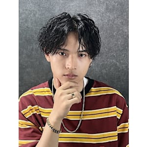 センターパートツイストスパイラル