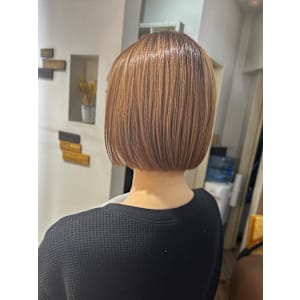 まとまるボブスタイル