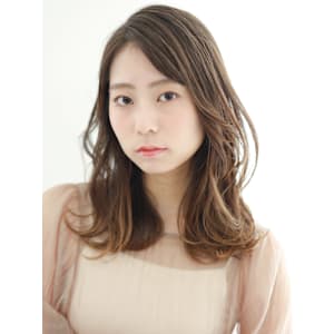 ミディアムレイヤー ニュアンスカラー