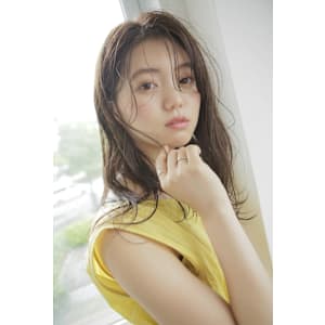 シースルーバング韓国髪型大人可愛いウェーブ巻き髪