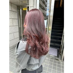 ピンクブラウン　エアリーロング　ゆるふわ