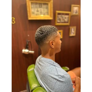 メンズショートベリーショートフェードクロップボウズアイロン