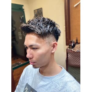 メンズショートベリーショートフェードクロップボウズアイロン