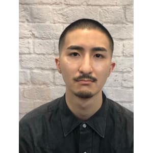 ロンドンボウズローフェード【大宮/バーバー】