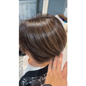 アフター → ビフォア　右にスワイプ【白髪染め/脱白髪染め】 - 自由が丘YUAN【ジユウガオカユアン】掲載中