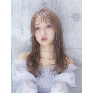 レイヤーカット×艶髪×流行ヘア