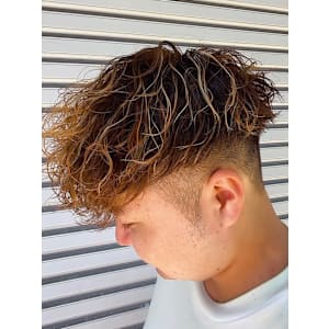 【外国人風】スペインカール×ハイライト - RISE 綾瀬店【ライズ アヤセテン】掲載中