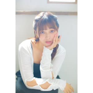 バレエコア風ヘアアレンジ