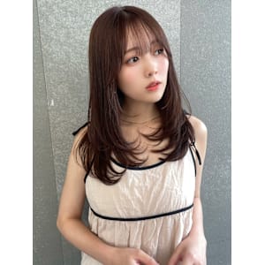 韓国風/ミディアムスタイル/透明感カラー/顔周りカット